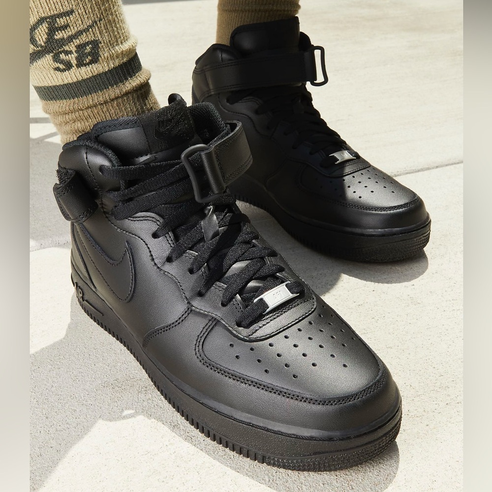 Black nike Air Force ones - size 8 in men’s so 9.5 in women’s!